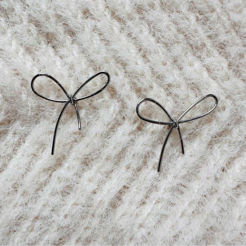 NWOT Silver Earrings